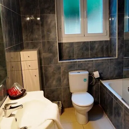 Bellevue מלון 2*