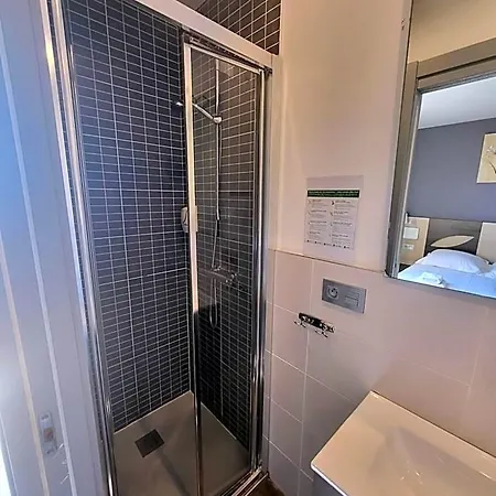 Bellevue Hotell 2*